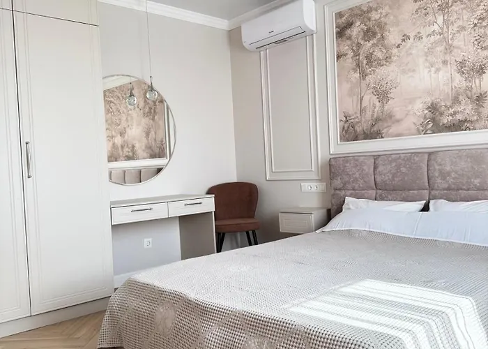 Apartment літературна, фонтан, аркадія *